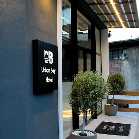 Hotel Urbanbay &