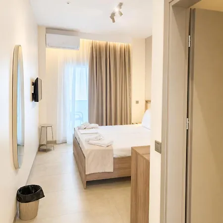 Hotel Urbanbay &