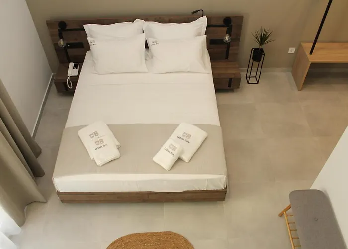 Ξενοδοχείο Urbanbay & *